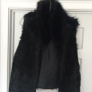 FAUX FUR VEST